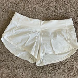 Lulu lemon speed up short